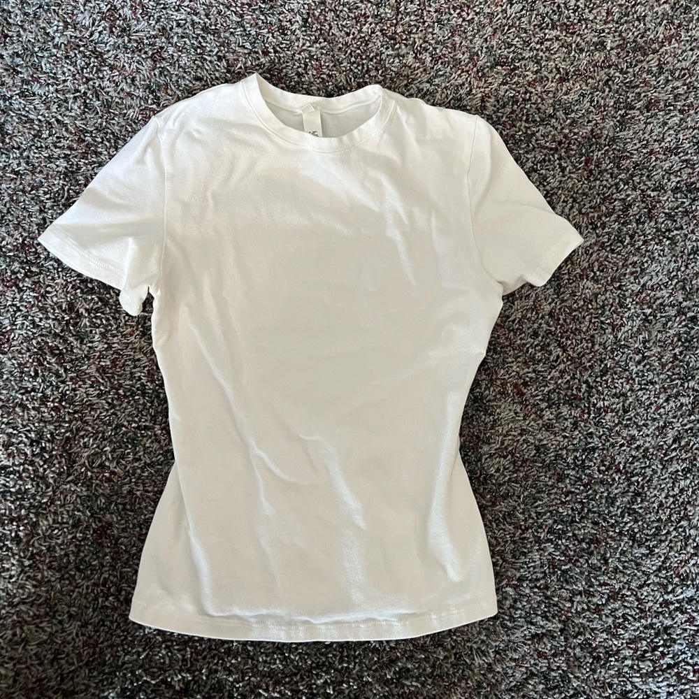 Skims t shirt
